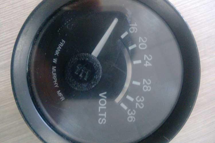 電壓表D2140-03220